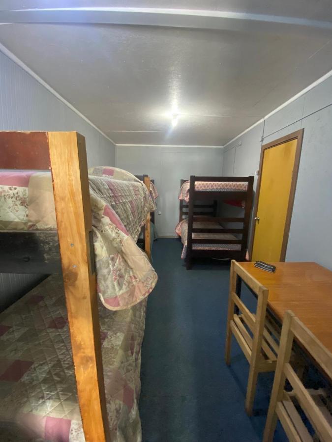 World'S End Hostal 纳塔列斯港 外观 照片