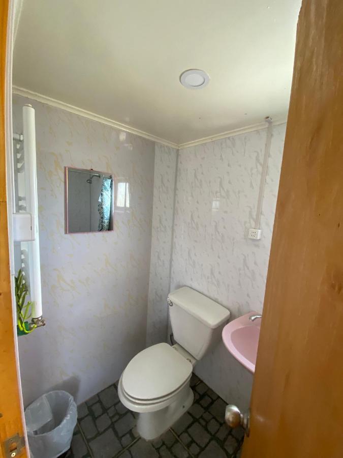 World'S End Hostal 纳塔列斯港 外观 照片
