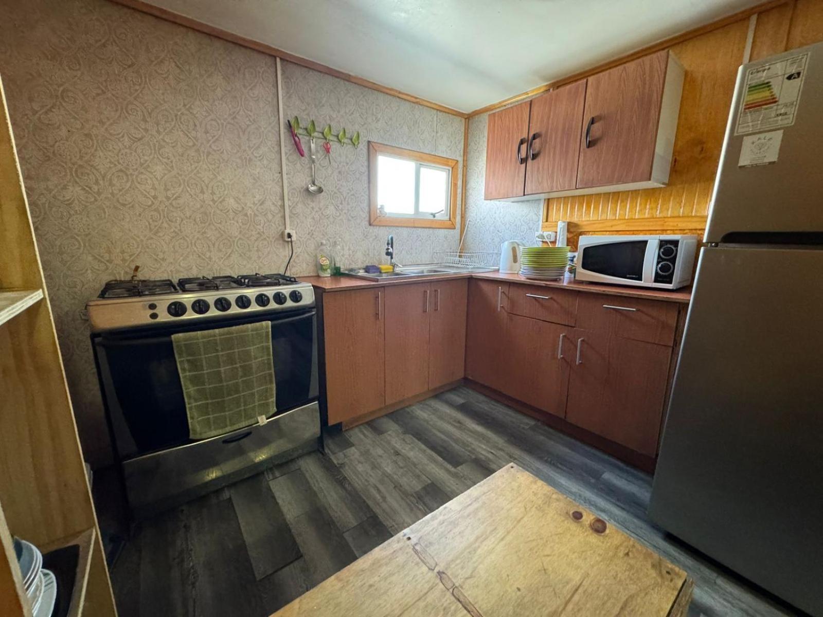 World'S End Hostal 纳塔列斯港 外观 照片